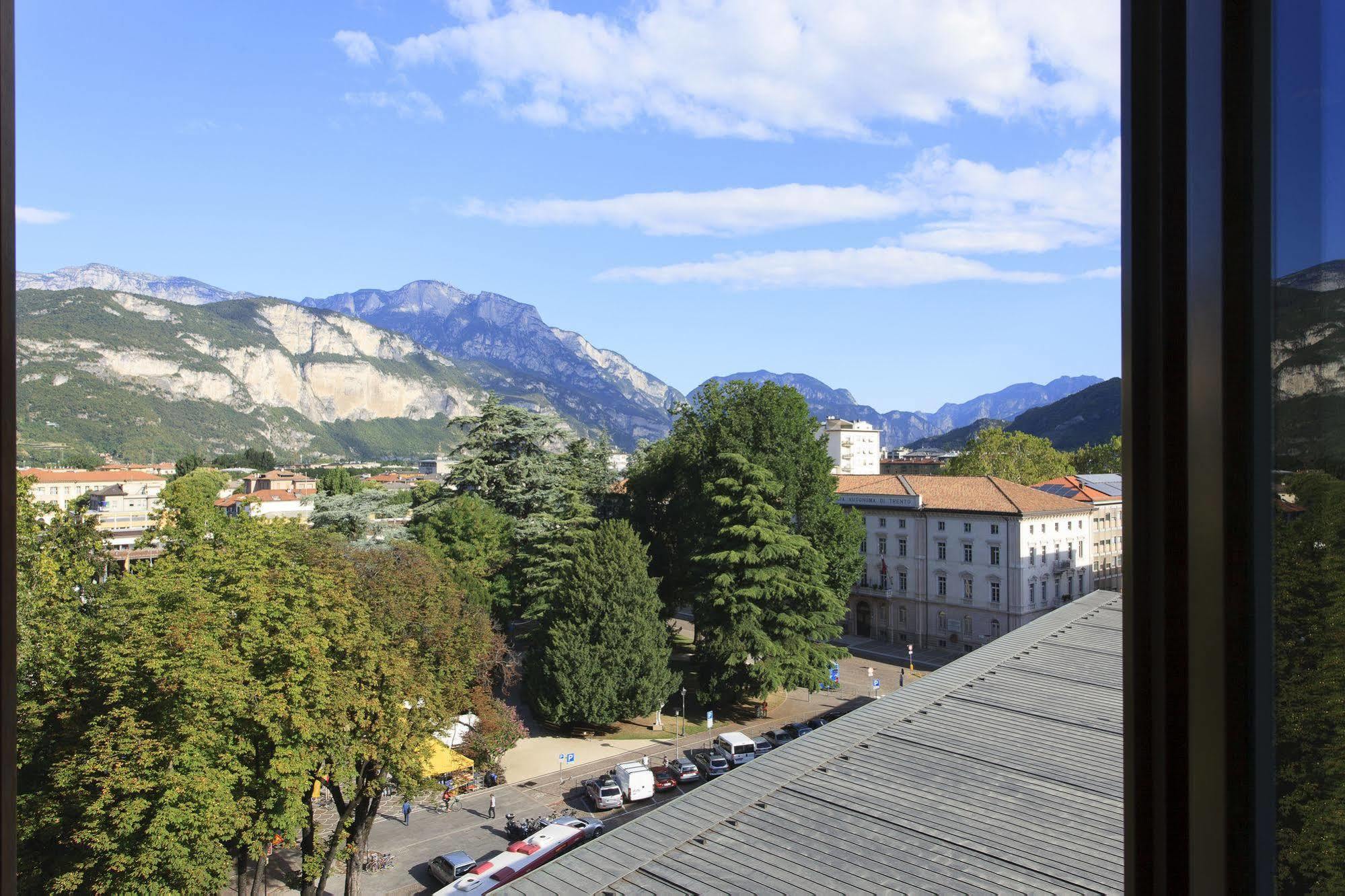 Grand Hotel Trento Kültér fotó